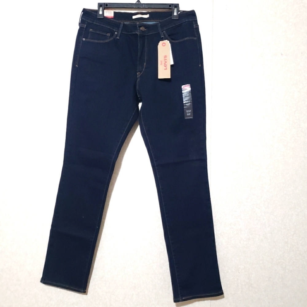 NEW...Levi's Dark Blue Jeans....SIZE:16
